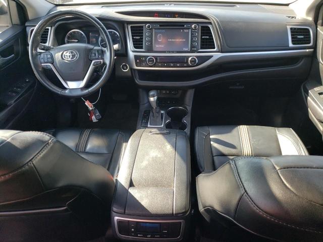 Photo 8 from auction – 2017 TOYOTA HIGHLANDER with VIN 5TDJZRFH1HS361015