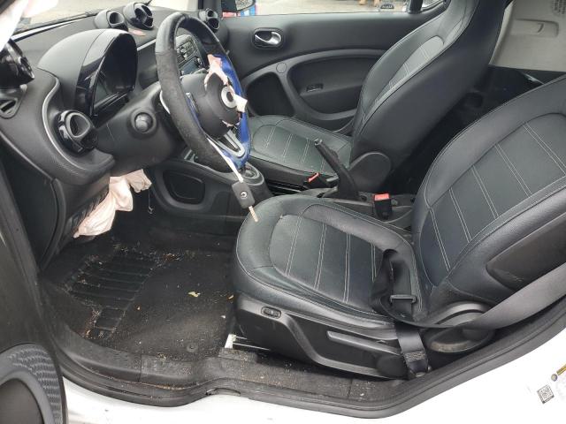 Photo 7 from auction – 2016 SMART FORTWO with VIN WMEFJ5DA5GK061609