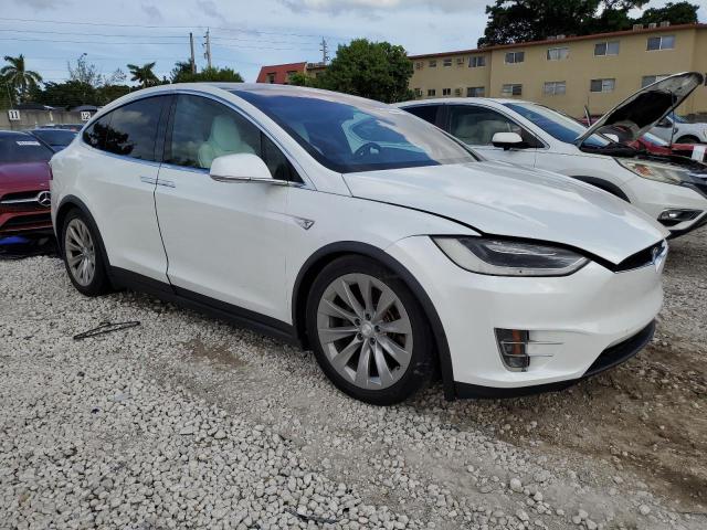 Photo 4 from auction – 2016 TESLA MODEL X with VIN 5YJXCAE25GF007351