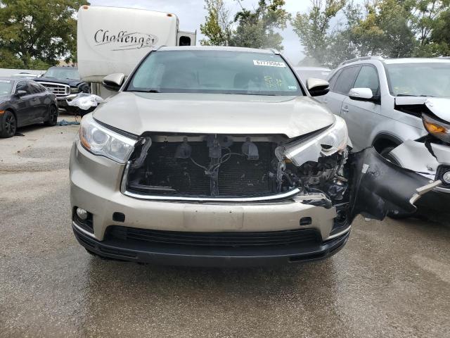 Photo 5 from auction – 2016 TOYOTA HIGHLANDER with VIN 5TDJKRFH0GS318210