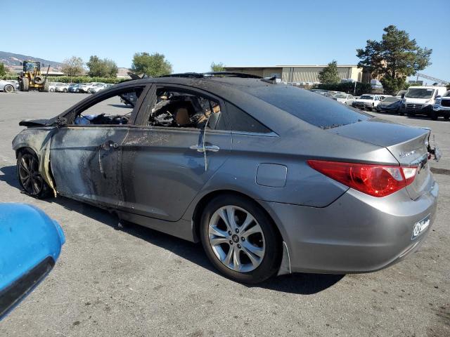 Photo 2 from auction – 2013 HYUNDAI SONATA SE with VIN 5NPEC4ACXDH520213