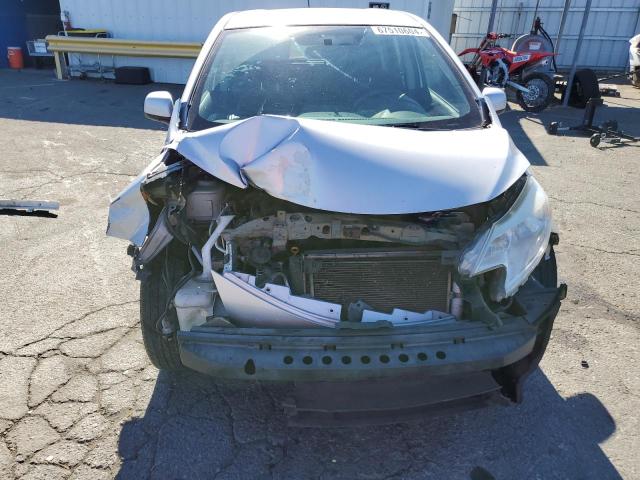 Photo 5 from auction – 2014 NISSAN VERSA NOTE with VIN 3N1CE2CPXEL380139