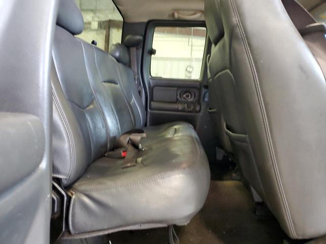 Photo 10 from auction – 2004 CHEVROLET SILVERADO with VIN 1GCEK19T04E197554