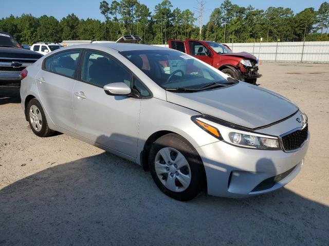 Photo 4 from auction – 2018 KIA FORTE LX with VIN 3KPFK4A73JE227523
