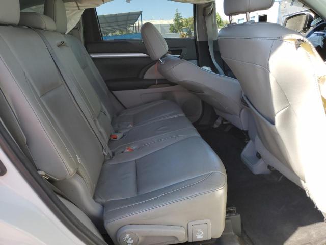 Foto 11 de la subasta – 2015 TOYOTA HIGHLANDER con VIN 5TDJKRFH5FS110225