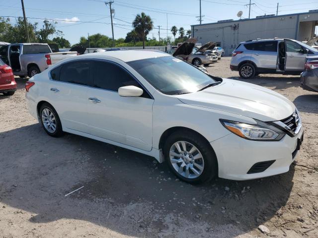 Photo 4 from auction – 2017 NISSAN ALTIMA 2.5 with VIN 1N4AL3AP1HC270587