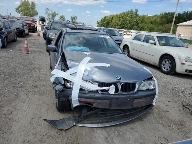 Photo 5 from auction – 2005 BMW 325 I with VIN WBAEV33495KX10532
