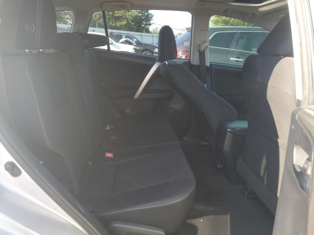 Photo 11 from auction – 2015 TOYOTA RAV4 XLE with VIN JTMWFREV6FD068144