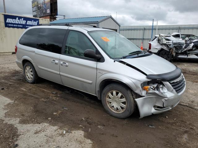 Photo 4 from auction – 2006 CHRYSLER TOWN & COU with VIN 2A4GP54L76R696313