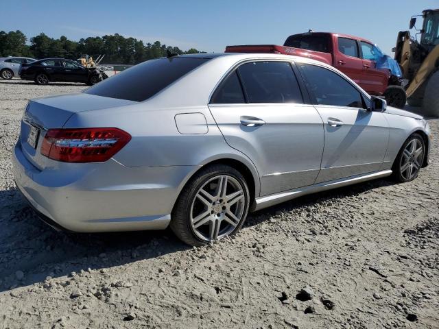 Photo 3 from auction – 2010 MERCEDES-BENZ E 550 with VIN WDDHF7CB9AA221444