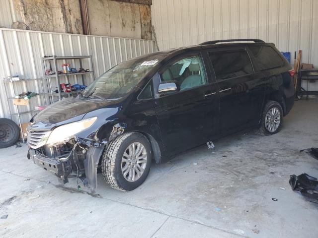 TOYOTA SIENNA XLE 2017 with VIN 5TDYZ3DC4HS892678 - Photo from auction
