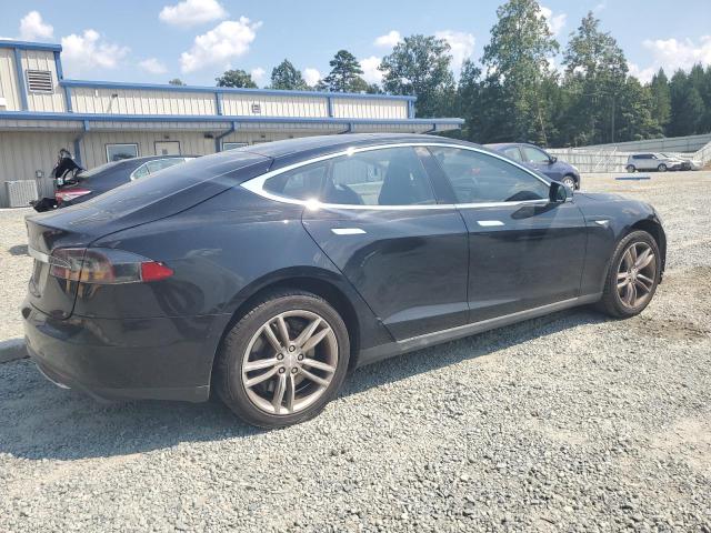 Photo 3 from auction – 2013 TESLA MODEL S with VIN 5YJSA1CN9DFP05972
