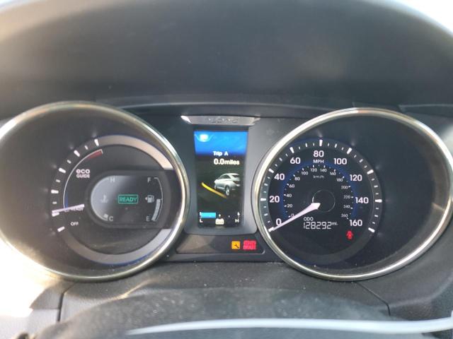 Photo 9 from auction – 2012 HYUNDAI SONATA HYB with VIN KMHEC4A44CA028142