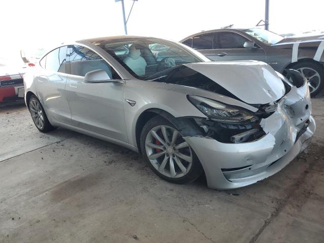 Photo 4 from auction – 2018 TESLA MODEL 3 with VIN 5YJ3E1EB6JF074315