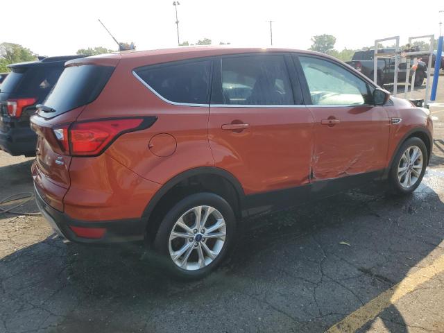 Photo 3 from auction – 2019 FORD ESCAPE SE with VIN 1FMCU9GD3KUB54689