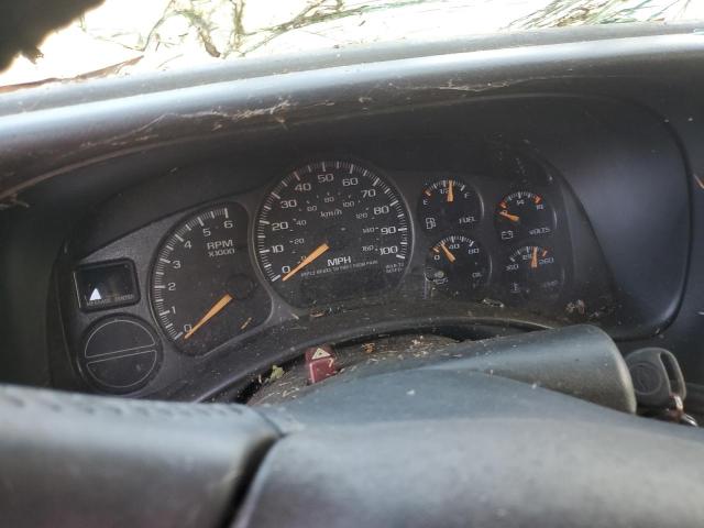 Photo 9 from auction – 2002 CHEVROLET SILVERADO with VIN 2GCEK19T221376337