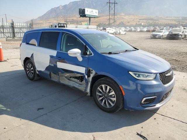 Photo 4 from auction – 2022 CHRYSLER PACIFICA H with VIN 2C4RC1L77NR156188