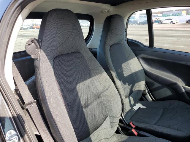 Photo 10 from auction – 2014 SMART FORTWO with VIN WMEEJ9AA5EK767693