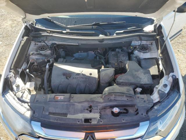 Photo 12 from auction – 2017 MITSUBISHI OUTLANDER with VIN JA4AZ2A30HZ036481