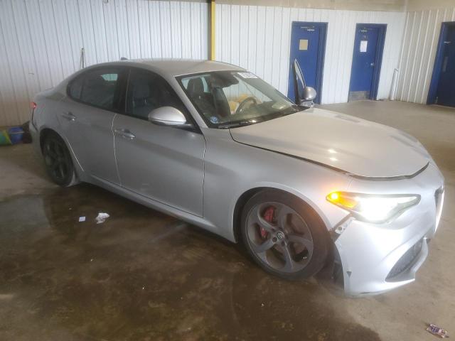 Photo 4 from auction – 2017 ALFA ROMEO GIULIA with VIN ZARFAEBN8H7534952
