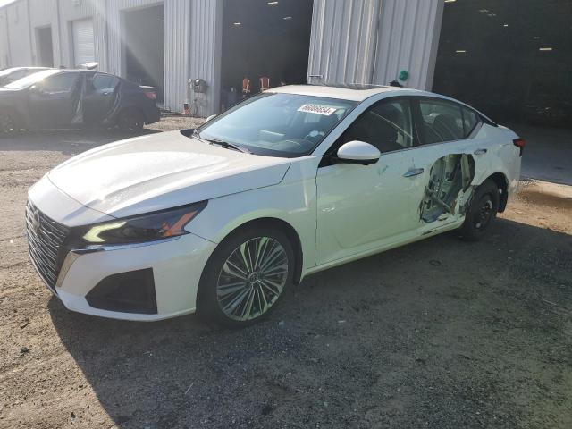 NISSAN ALTIMA SL 2023 with VIN 1N4BL4EW7PN300030 - Photo from auction