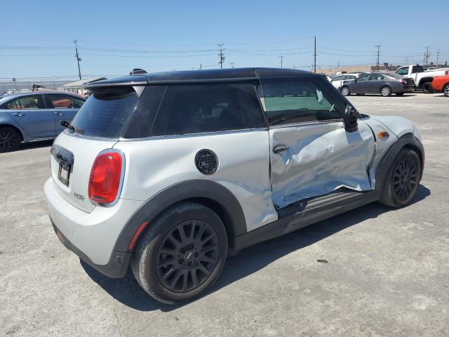 Photo 3 from auction – 2017 MINI COOPER with VIN WMWXP5C30H2G60889