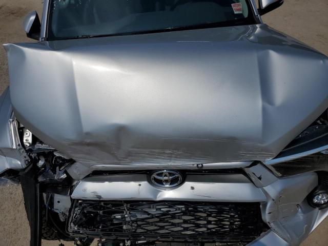 Photo 12 from auction – 2019 TOYOTA 4RUNNER SR with VIN JTEBU5JR9K5620659
