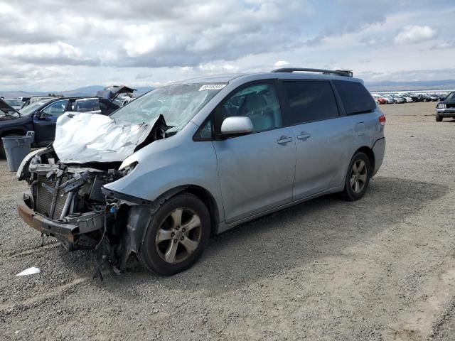 TOYOTA SIENNA LE 2013 with VIN 5TDKK3DC3DS370368 - Photo from auction