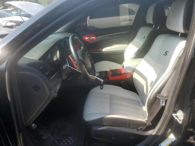 Photo 7 from auction – 2019 CHRYSLER 300 S with VIN 2C3CCABG0KH682739