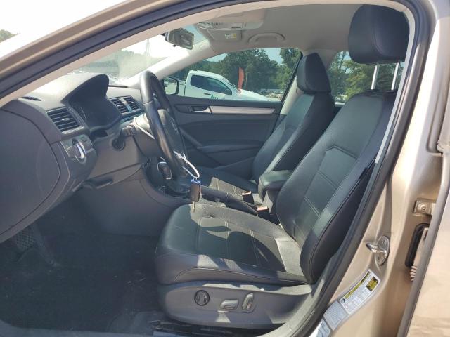 Photo 7 from auction – 2015 VOLKSWAGEN PASSAT S with VIN 1VWAT7A3XFC033153