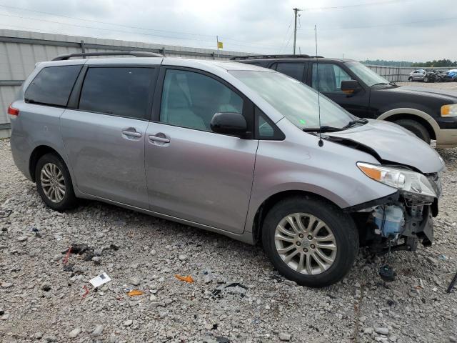 Photo 4 from auction – 2013 TOYOTA SIENNA XLE with VIN 5TDYK3DC3DS288294
