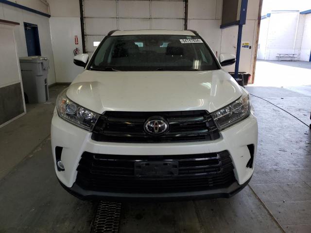 Photo 5 from auction – 2018 TOYOTA HIGHLANDER with VIN 5TDJZRFH6JS840388