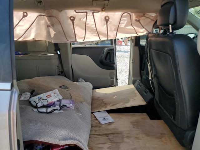 Photo 11 from auction – 2015 CHRYSLER TOWN & COU with VIN 2C4RC1CG7FR609534