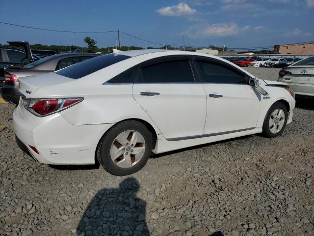 Photo 3 from auction – 2012 HYUNDAI SONATA HYB with VIN KMHEC4A45CA036492
