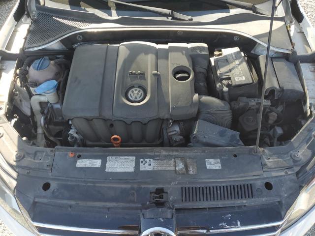 Photo 11 from auction – 2012 VOLKSWAGEN PASSAT SE with VIN 1VWBP7A39CC042530