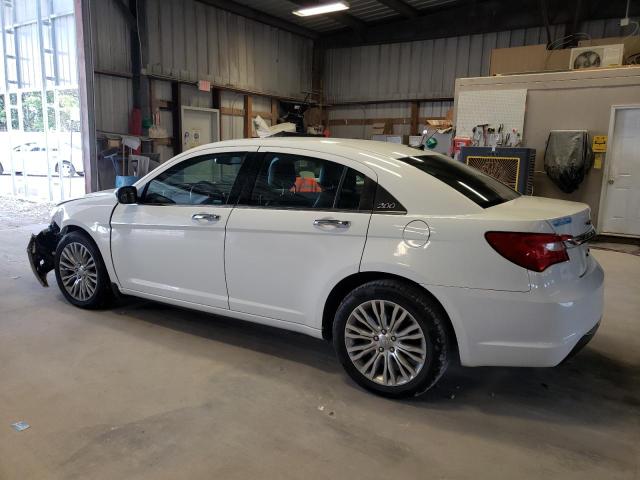 Photo 2 from auction – 2013 CHRYSLER 200 LIMITE with VIN 1C3CCBCG1DN602556