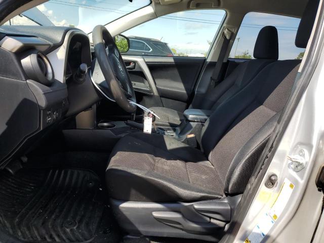 Photo 7 from auction – 2015 TOYOTA RAV4 LE with VIN JTMBFREV6FD140877