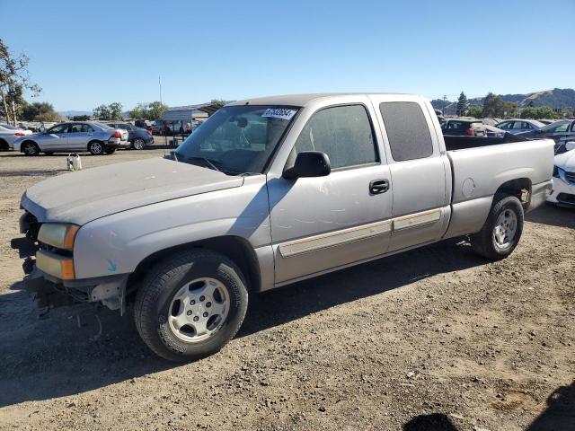 CHEVROLET SILVERADO 2004 with VIN 2GCEC19TX41228565 - Photo from auction