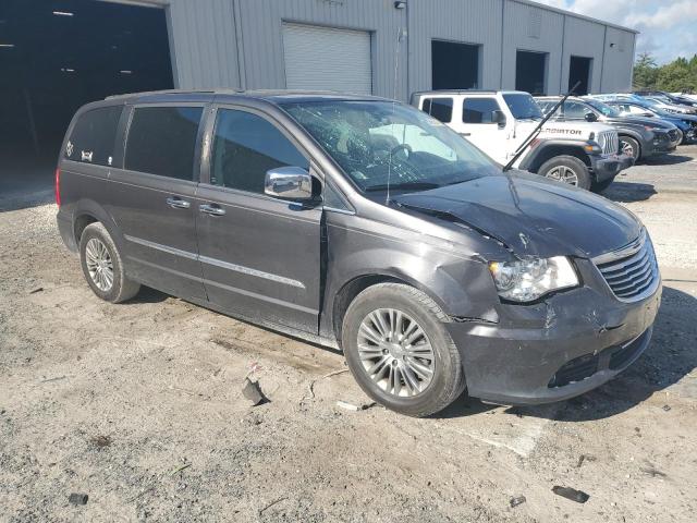Photo 4 from auction – 2016 CHRYSLER TOWN & COU with VIN 2C4RC1CG1GR111914