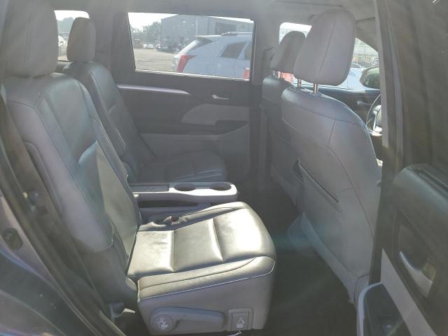 Foto 11 de la subasta – 2015 TOYOTA HIGHLANDER con VIN 5TDKKRFH3FS071655