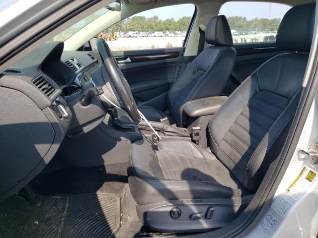 Photo 7 from auction – 2015 VOLKSWAGEN PASSAT SEL with VIN 1VWCV7A30FC059084
