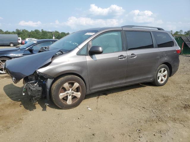 Photo 1 from auction – 2015 TOYOTA SIENNA LE with VIN 5TDKK3DC4FS569660
