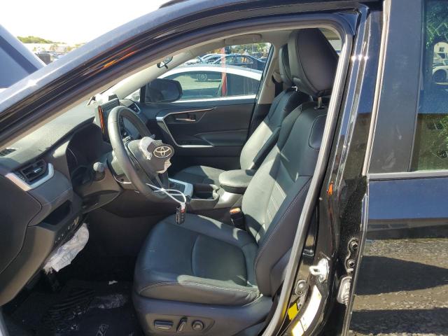 Photo 7 from auction – 2021 TOYOTA RAV4 XLE P with VIN 2T3C1RFV1MW153067