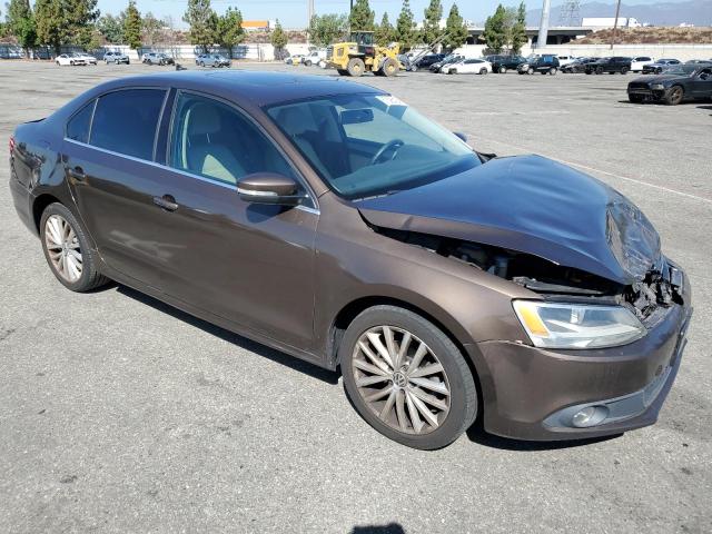 Photo 4 from auction – 2011 VOLKSWAGEN JETTA SEL with VIN 3VWLZ7AJ2BM376831
