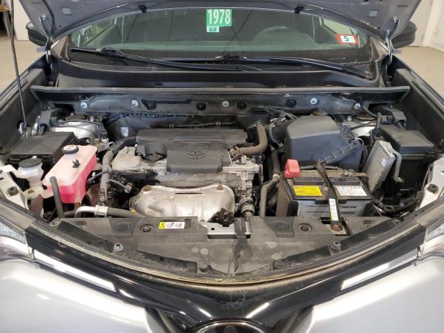 Photo 12 from auction – 2018 TOYOTA RAV4 LE with VIN JTMBFREV0JJ229127