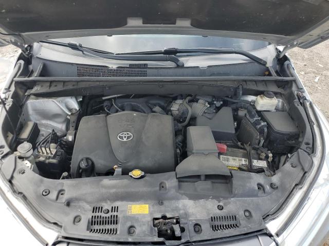 Photo 12 from auction – 2017 TOYOTA HIGHLANDER with VIN 5TDJZRFH9HS419307