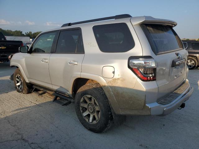 Photo 2 from auction – 2023 TOYOTA 4RUNNER SE with VIN JTERU5JRXP6204555
