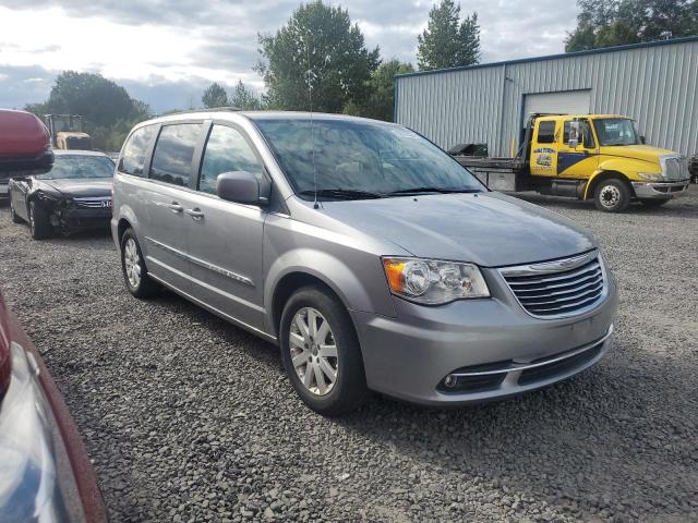 Photo 4 from auction – 2016 CHRYSLER TOWN & COU with VIN 2C4RC1BG4GR282061