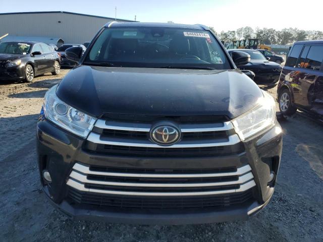 Photo 5 from auction – 2017 TOYOTA HIGHLANDER with VIN 5TDKZRFH1HS526341