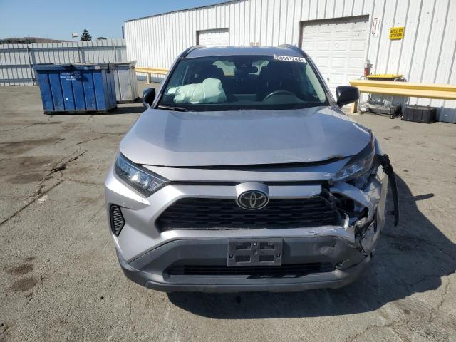 Photo 5 from auction – 2020 TOYOTA RAV4 LE with VIN 2T3F1RFV7LC083152
